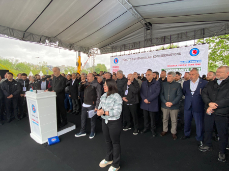 1 MAYIS EMEK VE DAYANIŞMA GÜNÜNÜ KARTAL MEYDANINDA BÜYÜK BİR COŞKUYLA KUTLADIK
